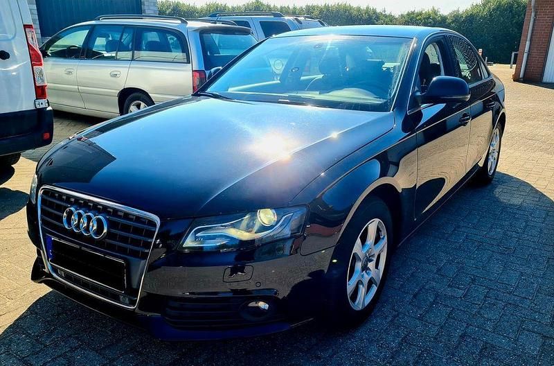 Gebraucht Audi A4 Ambiente 160 PS (117 kW) 2008 Schwarz Limousine