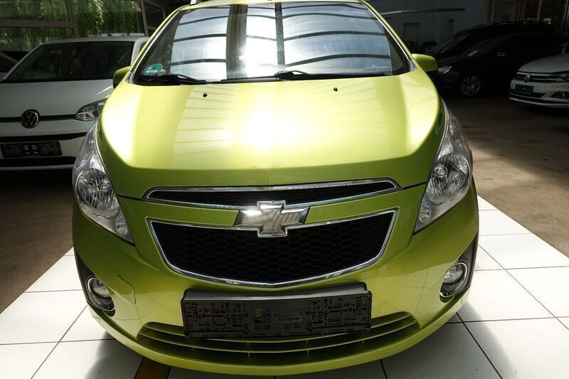 Grün Gebraucht 2010 Chevrolet Spark LS Kleinwagen | 3.990 € (Etwas zu teuer) - Bild 1/4