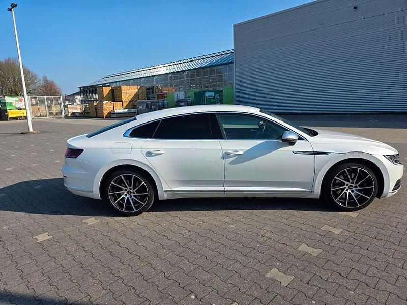 Gebraucht VW Arteon 239 PS (175 kW) 2017 Weiß Kleinwagen