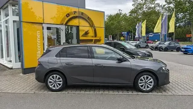 Gebraucht Opel Astra Elegance 131 PS (96 kW) 2023 Grau Limousine