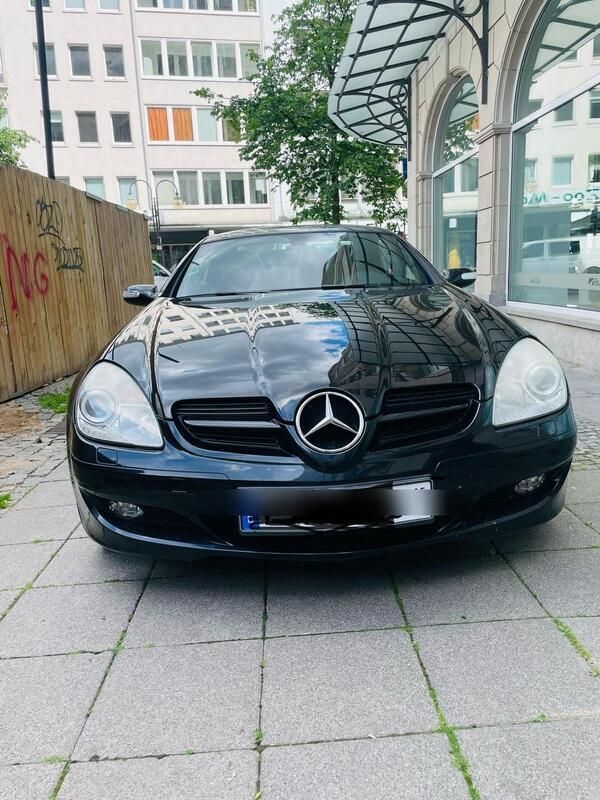 Schwarz Gebraucht 2004 Mercedes SLK200 Cabrio | 8.400 € - Bild 1/4