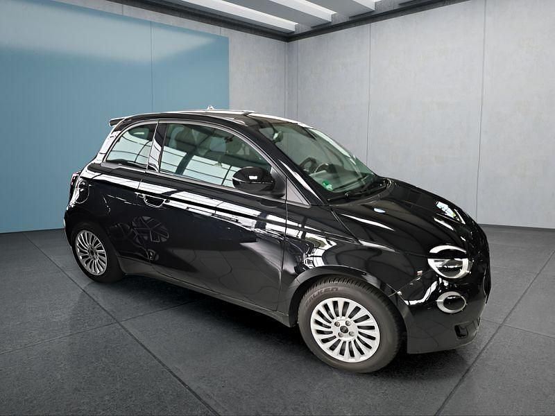 Schwarz Gebraucht 2022 Fiat 500e Action Kleinwagen | 11.649 € (Superpreis) - Bild 1/4