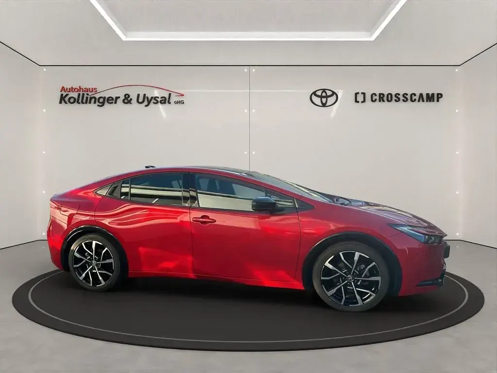 Gebraucht Toyota Prius Advance 151 PS (111 kW) 2025 Rot Kleinwagen