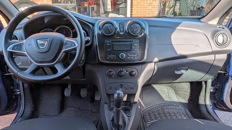 Gebraucht Dacia Logan MCV 73 PS (53 kW) 2017 Blau Limousine