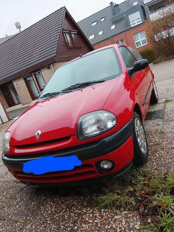 Rot Gebraucht 2000 Renault Clio II Initiale Kleinwagen | 2.650 € (Fairer Preis) - Bild 1/4