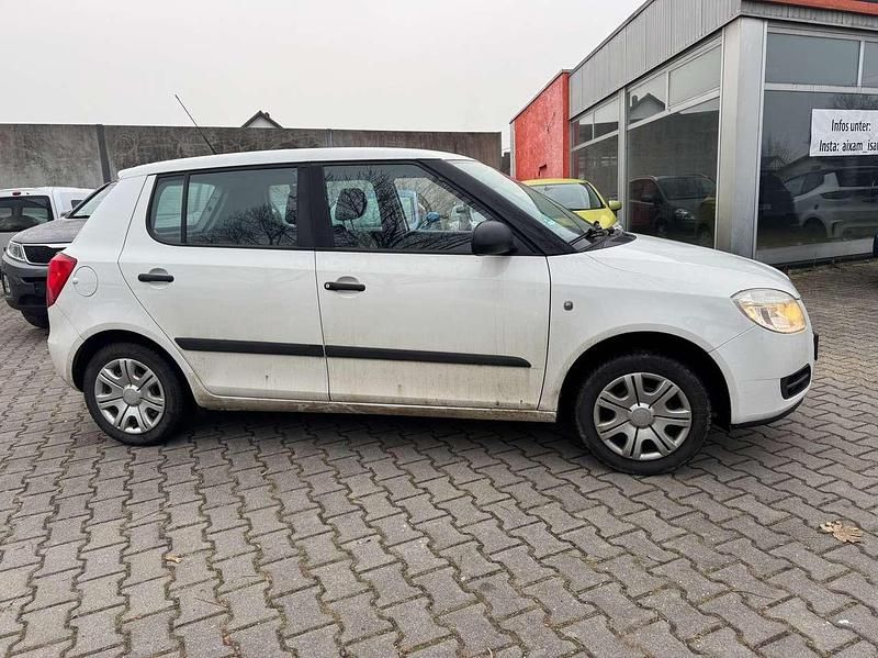 Gebraucht Skoda Fabia Classic 60 PS (44 kW) 2009 Candyweiss Kleinwagen