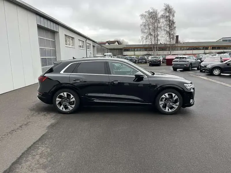 Gebraucht Audi e-tron S-Line 230 kW (313 PS) 2022 Schwarz SUV
