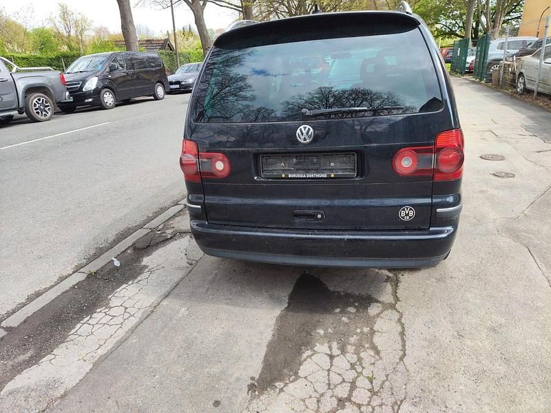 Gebraucht VW Sharan Highline 140 PS (102 kW) 2009 Schwarz Van / Kleinbus