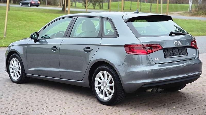 Gebraucht Audi A3 Sportback 150 PS (110 kW) 2014 Monsungrau metallic Kleinwagen