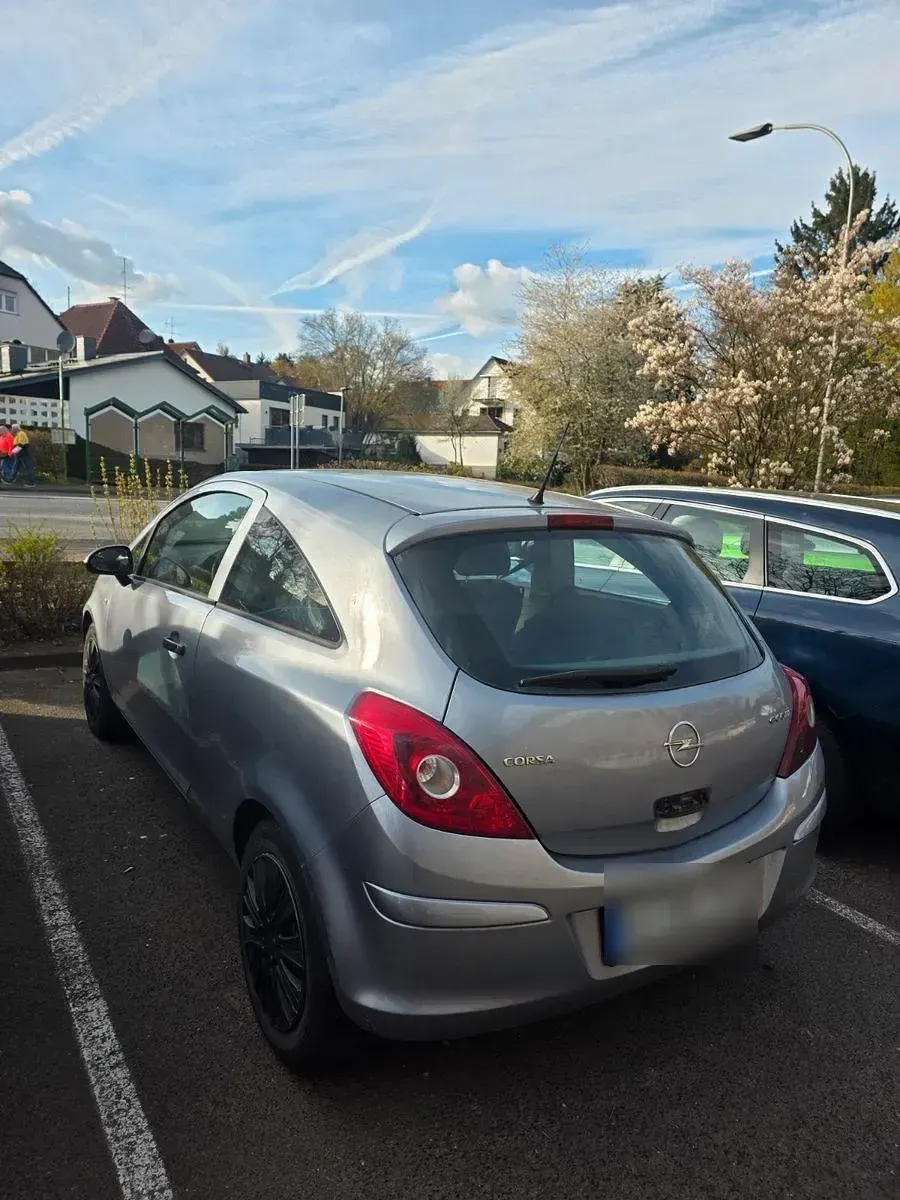 Gebraucht Opel Corsa Edition 60 PS (44 kW) 2009 Grau Kleinwagen