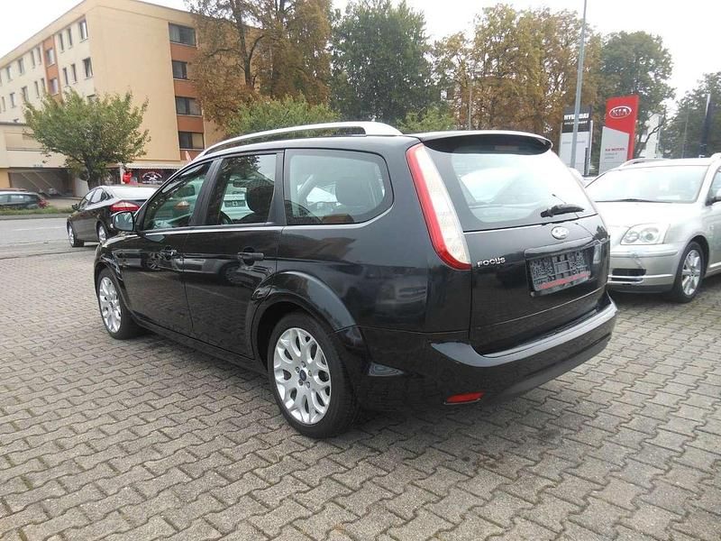 Gebraucht Ford Focus Sport 125 PS (91 kW) 2010 Schwarz metallic Kombi