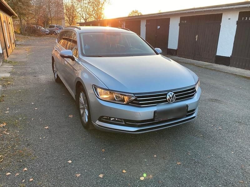 Gebraucht VW Passat 150 PS (110 kW) 2017 Silber Kombi