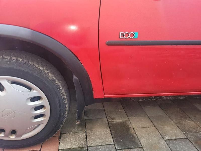 Gebraucht Opel Corsa Eco 45 PS (33 kW) 1996 Rot Kleinwagen