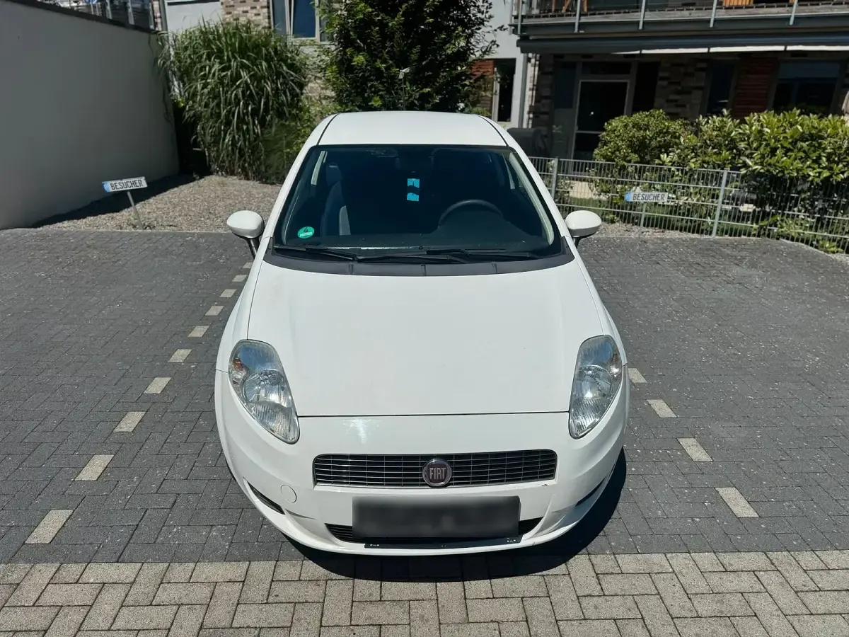 Gebraucht Fiat Punto 77 PS (56 kW) 2008 Blau Kleinwagen