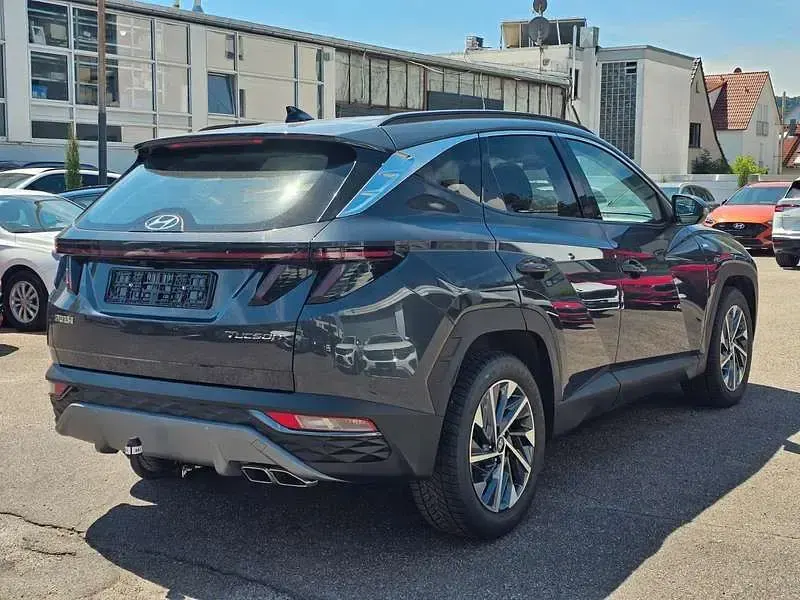 Gebraucht Hyundai Tucson 150 PS (110 kW) 2024 Grau SUV