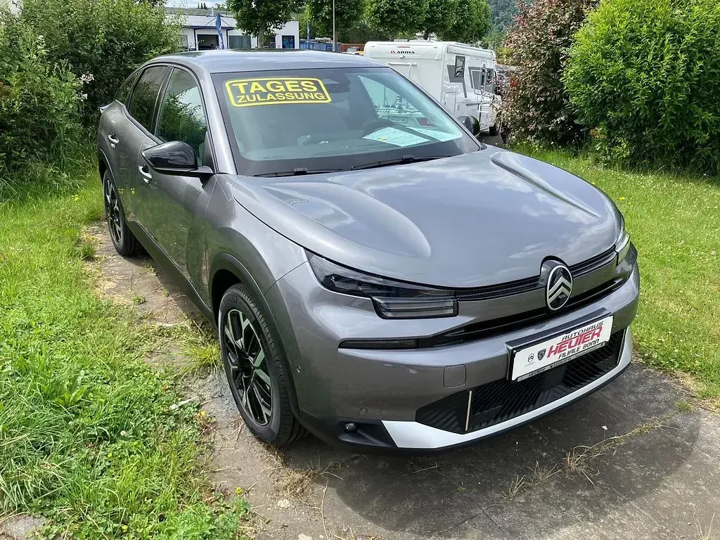 Neu Citroën C4 131 PS (96 kW) 2026 Grau SUV