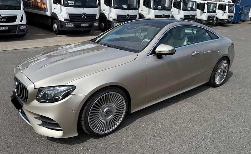 Aragonitsilver Gebraucht 2017 Mercedes E400 Coupé | 31.999 € - Bild 1/4
