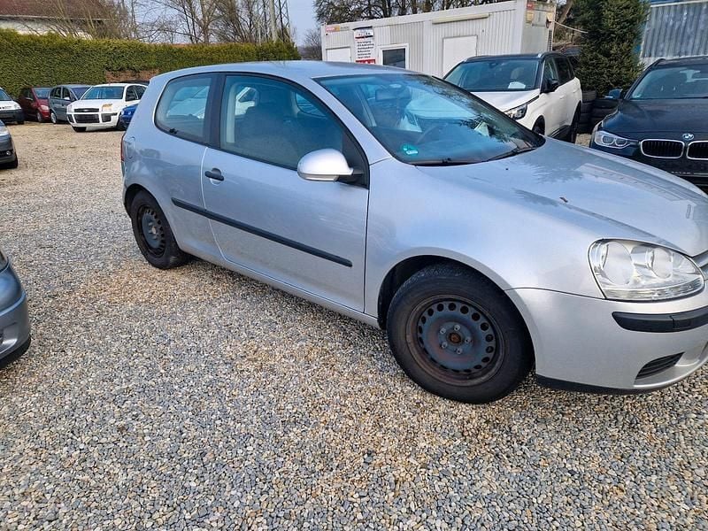 Gebraucht VW Golf IV 74 PS (54 kW) 2005 Silber Limousine