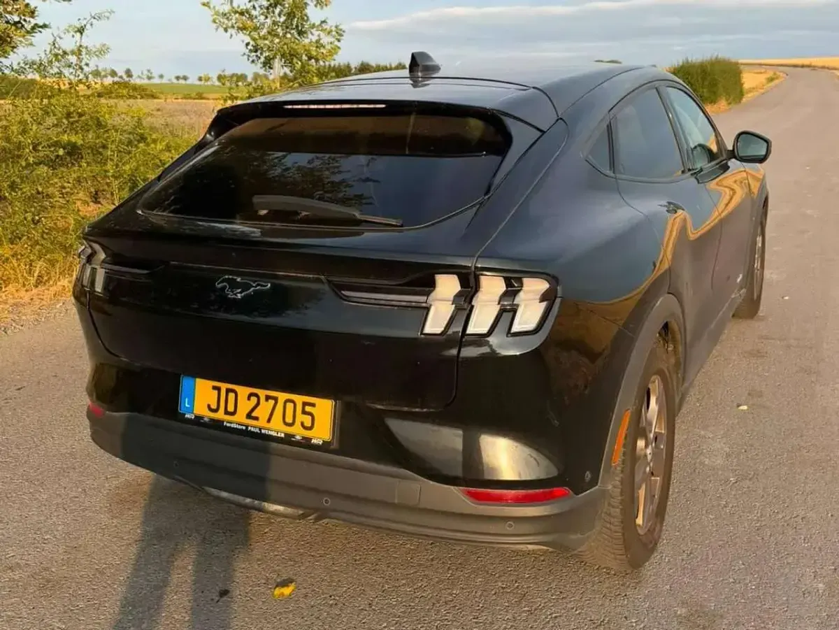 Gebraucht Ford Mustang Mach-E 197 kW (269 PS) 2022 Schwarz SUV