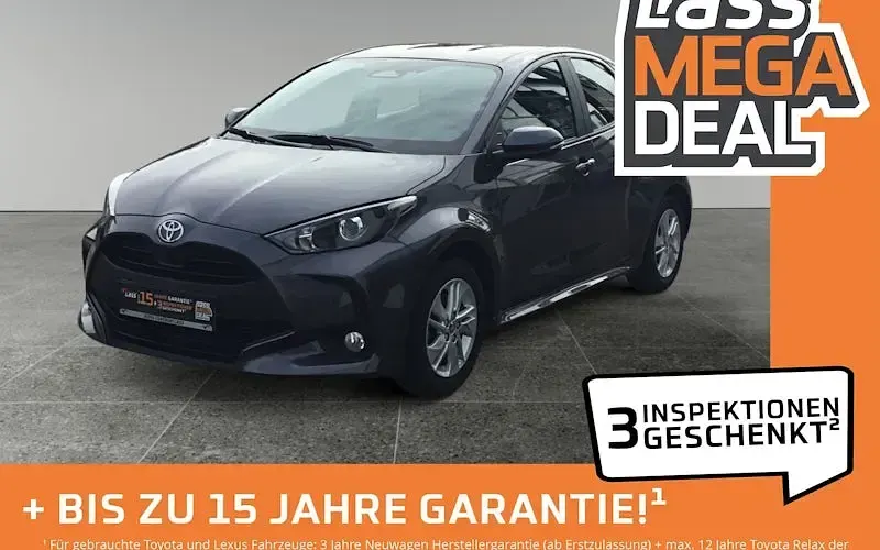 Gebraucht Toyota Yaris Hybrid Active 116 PS (85 kW) 2025 Grau Limousine