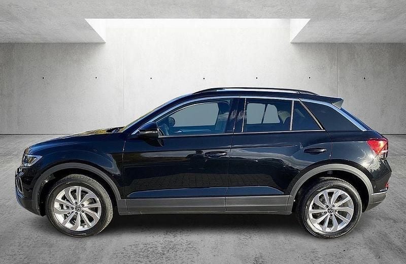 Neu VW T-Roc Life 150 PS (110 kW) 2025 Grenadillschwarzmet. SUV