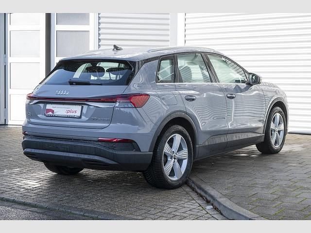 Gebraucht Audi Q4 e-tron Comfort 125 kW (170 PS) 2021 Kieselgrau SUV