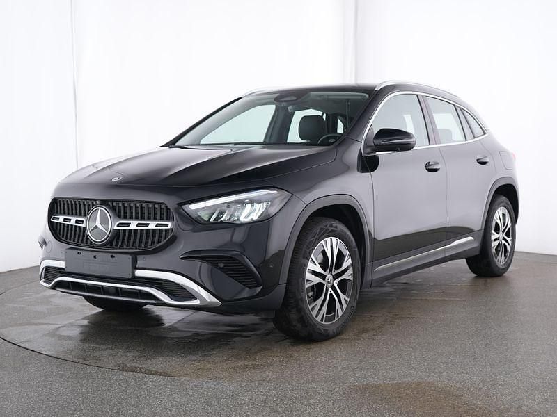 Schwarz Gebraucht 2023 Mercedes GLA220 SUV | 41.190 € (Guter Preis) - Bild 1/3