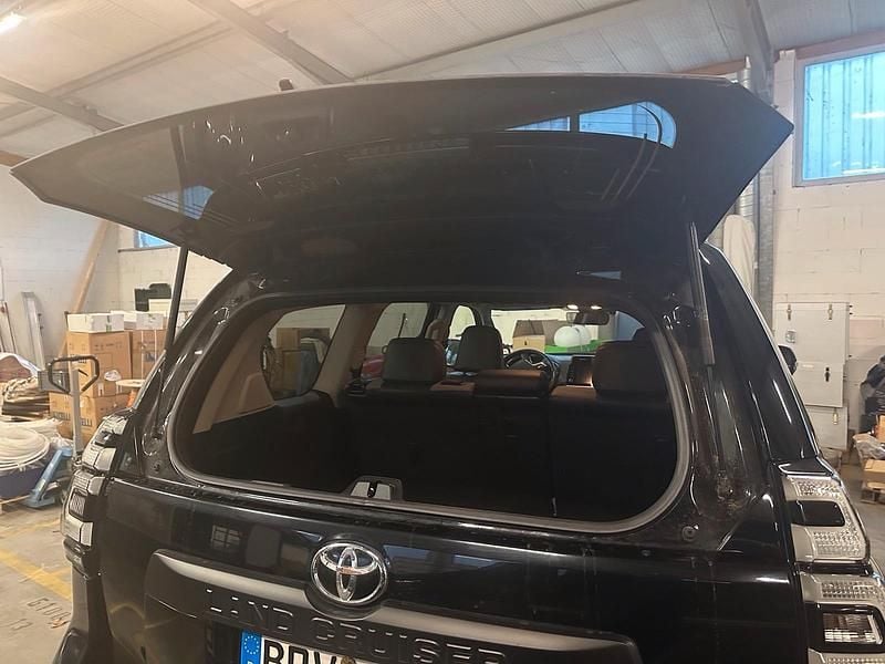 Gebraucht Toyota Land Cruiser TEC-Edition 204 PS (150 kW) 2024 Schwarz SUV