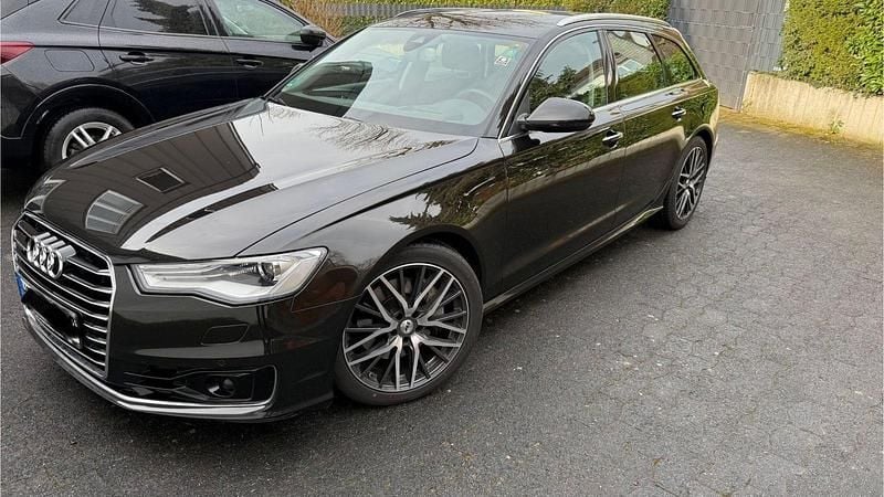 Schwarz Gebraucht 2015 Audi A6 Comfort Kombi | 16.800 € (Superpreis) - Bild 1/4
