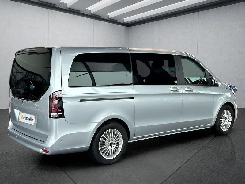 Gebraucht Mercedes EQV300 150 kW (204 PS) 2025 Silber Van / Kleinbus