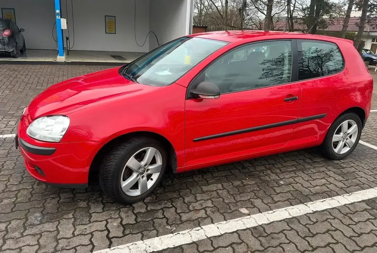 Gebraucht VW Golf IV 75 PS (55 kW) 2006 Rot Limousine
