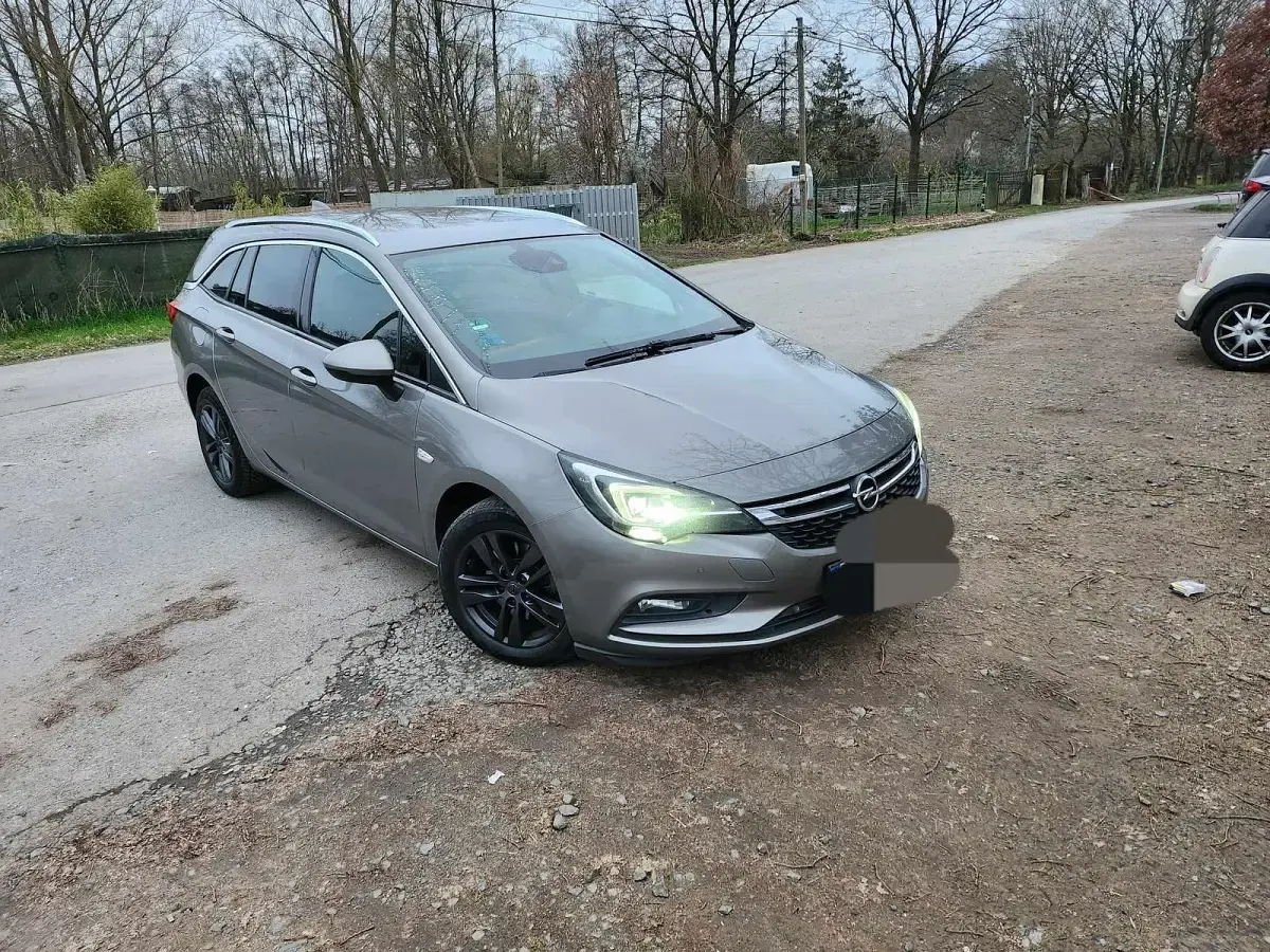 Używany Opel Astra 136 KM (100 kW) 2017 Szary Kombi