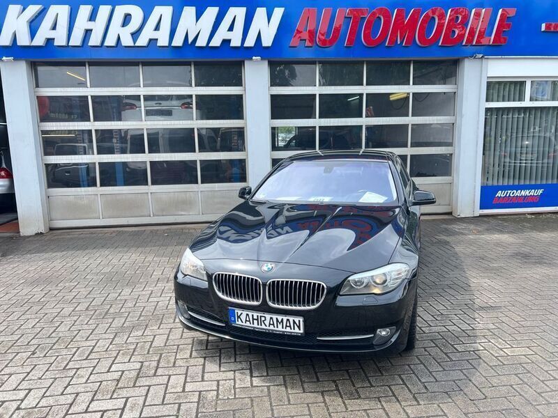 Schwarz Gebraucht 2012 BMW 530 Sport Line Limousine | 15.399 € (Fairer Preis) - Bild 1/4