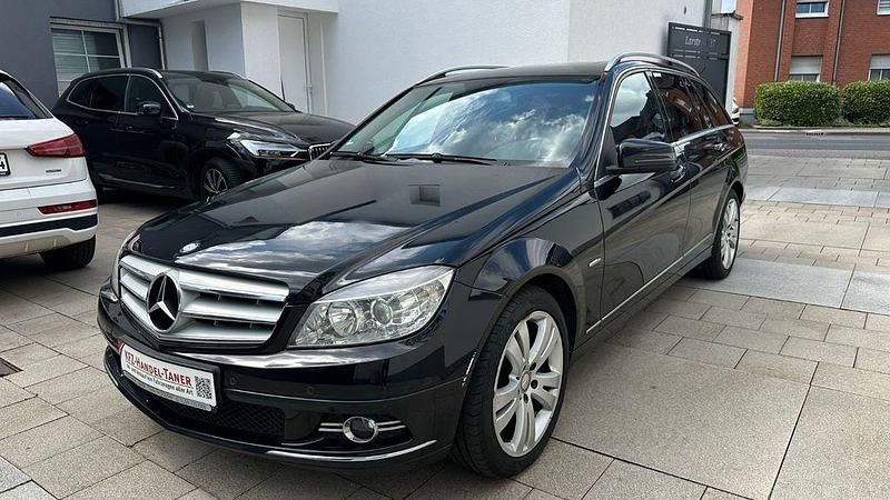 Gebraucht Mercedes C220 170 PS (125 kW) 2009 Schwarz Kombi