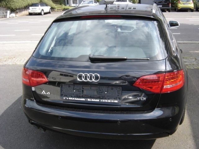 Gebraucht Audi A4 S-Line 143 PS (105 kW) 2011 Schwarz Kombi