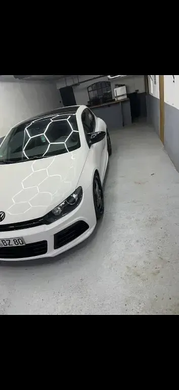 Gebraucht VW Scirocco R 265 PS (194 kW) 2011 Weiß Coupé