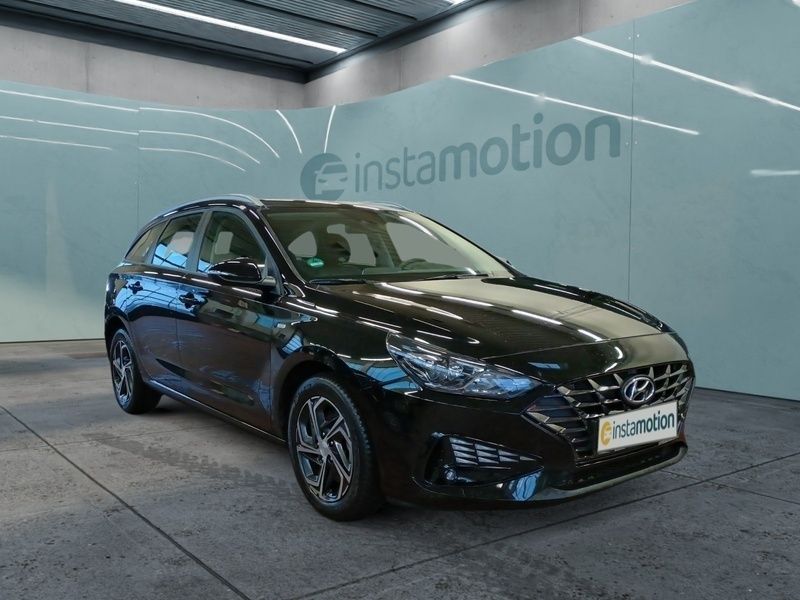Schwarz Gebraucht 2024 Hyundai i30 Select Kombi | 21.610 € (Etwas zu teuer) - Bild 1/4