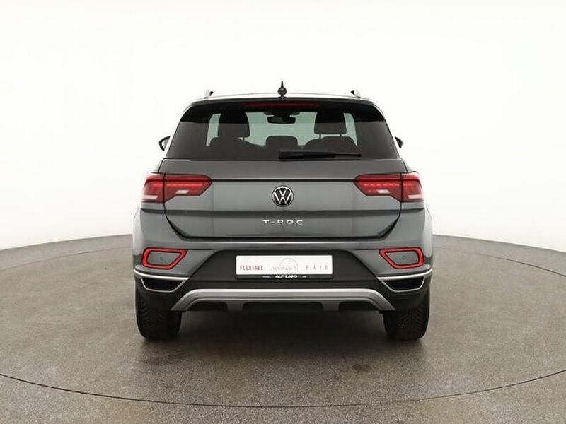 Gebraucht VW T-Roc 150 PS (110 kW) 2024 Grau SUV