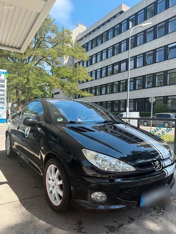 Schwarz Gebraucht 2003 Peugeot 206 CC Cabrio | 500 € (Superpreis) - Bild 1/4