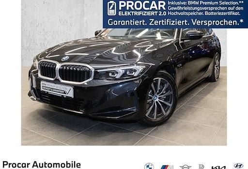 Gebraucht BMW 320e Sport Line 204 PS (150 kW) 2022 Schwarz Kombi