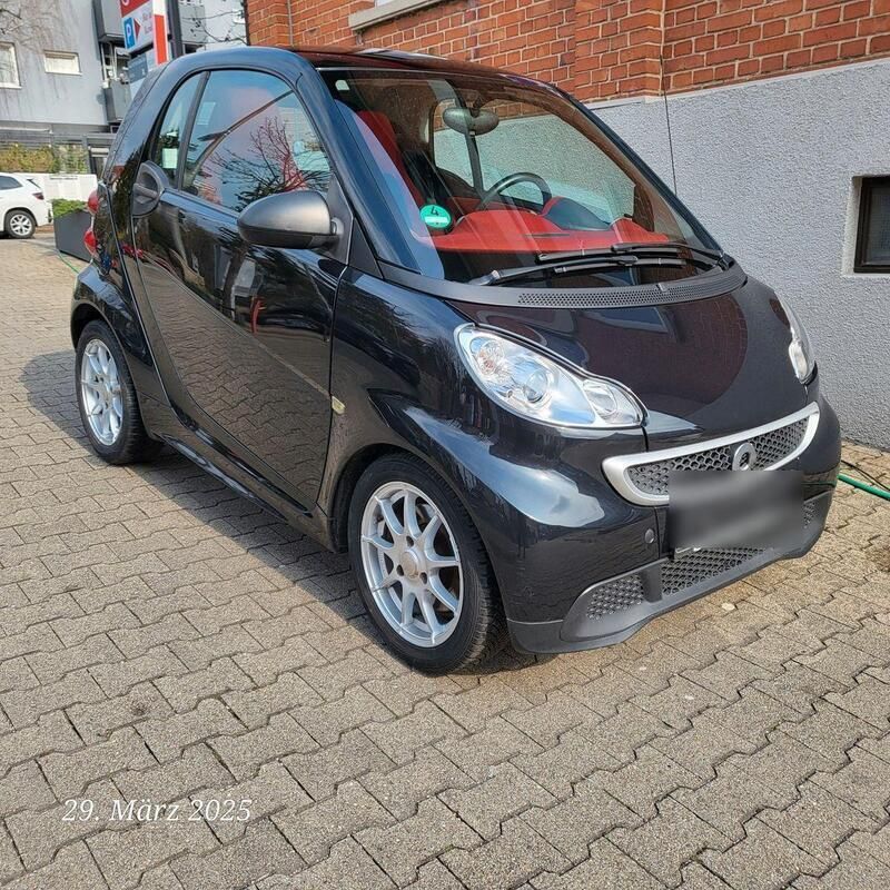 Schwarz Gebraucht 2014 Smart ForTwo Coupé Coupé | 6.500 € (Fairer Preis) - Bild 1/4