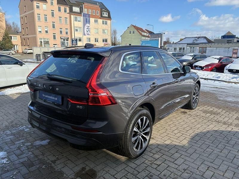 Gebraucht Volvo XC60 Core 250 PS (183 kW) 2025 Grau SUV