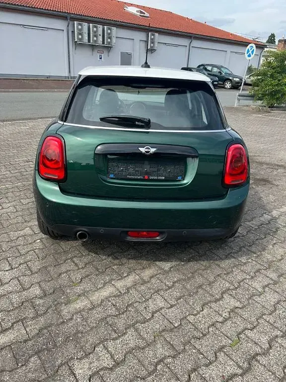 Gebraucht Mini Cooper Seven 136 PS (100 kW) 2017 Grün Kleinwagen
