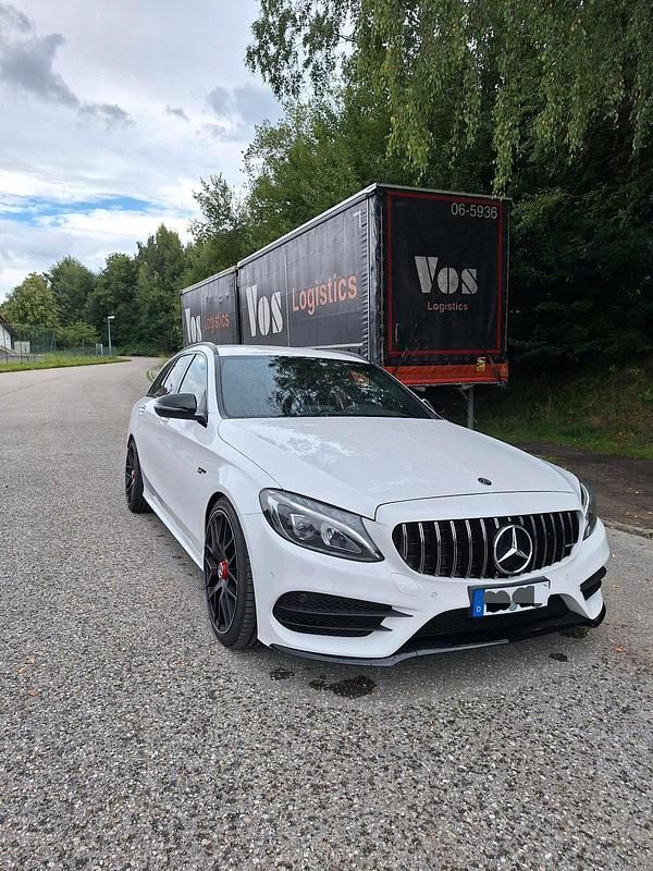 Weiß Gebraucht 2017 Mercedes C43 AMG AMG Kombi | 33.800 € - Bild 1/4