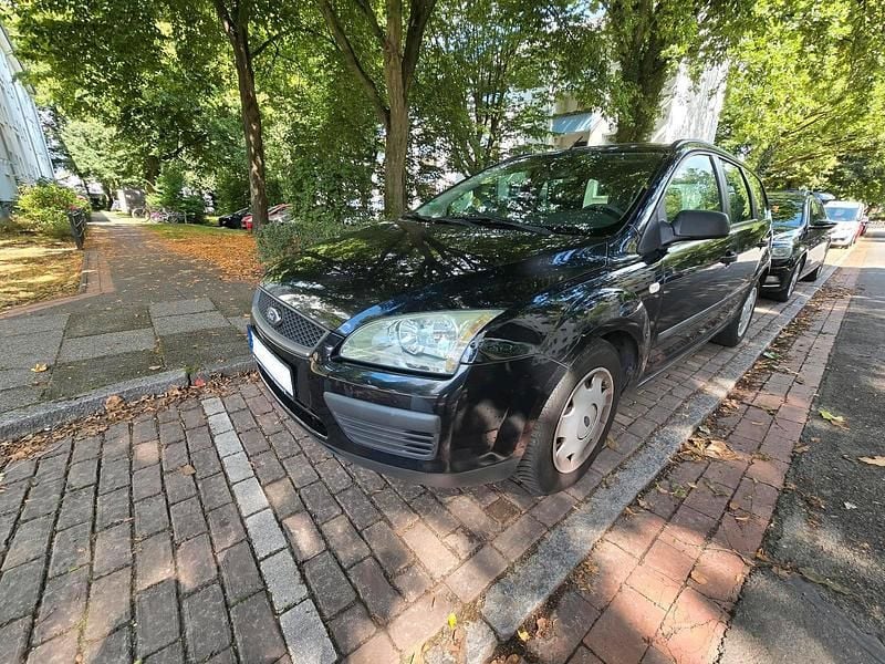 Schwarz Gebraucht 2006 Ford Focus Kombi | 1.200 € - Bild 1/4