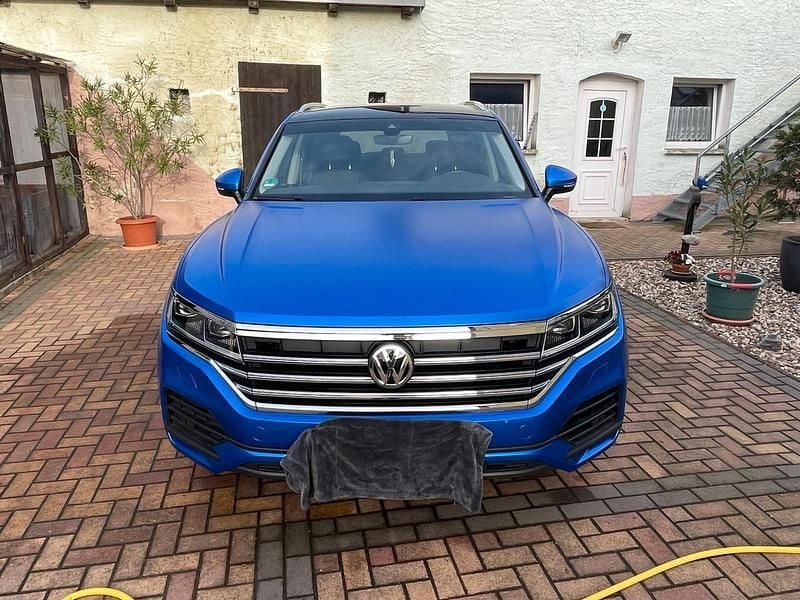 Blau Gebraucht 2020 VW Touareg SUV | 28.500 € (Superpreis) - Bild 1/4