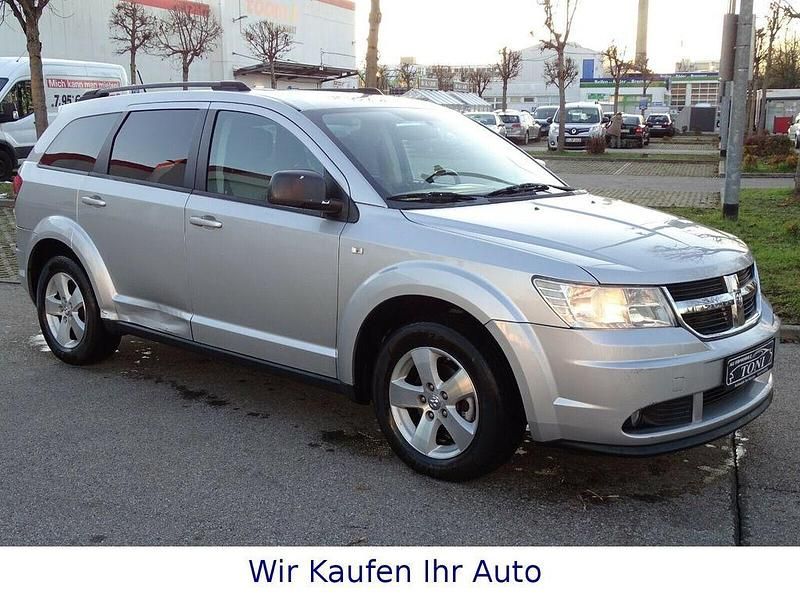 Gebraucht Dodge Journey SXT 140 PS (102 kW) 2009 Silber SUV