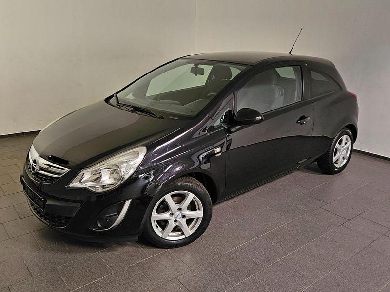 Second-hand Opel Corsa 87 CP (63 kW) 2011 Negru Hatchback