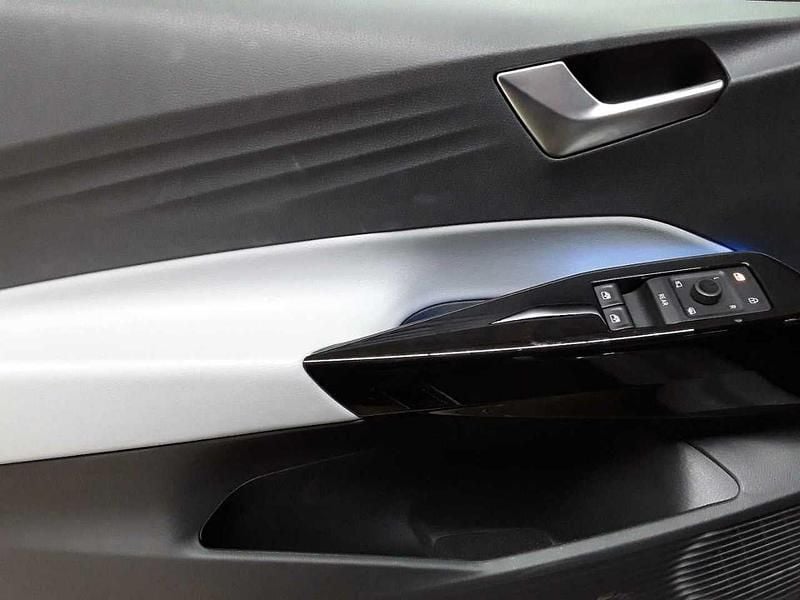 Gebraucht VW ID.3 Pro Performance 150 kW (204 PS) 2023 Mondsteingrau/ dach schwarz Kleinwagen