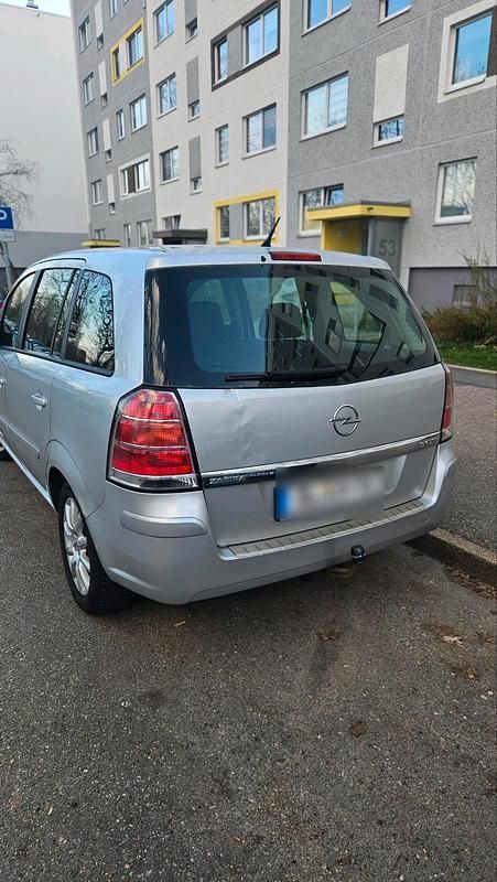 Gebraucht Opel Zafira 150 PS (110 kW) 2006 Silber Van / Kleinbus